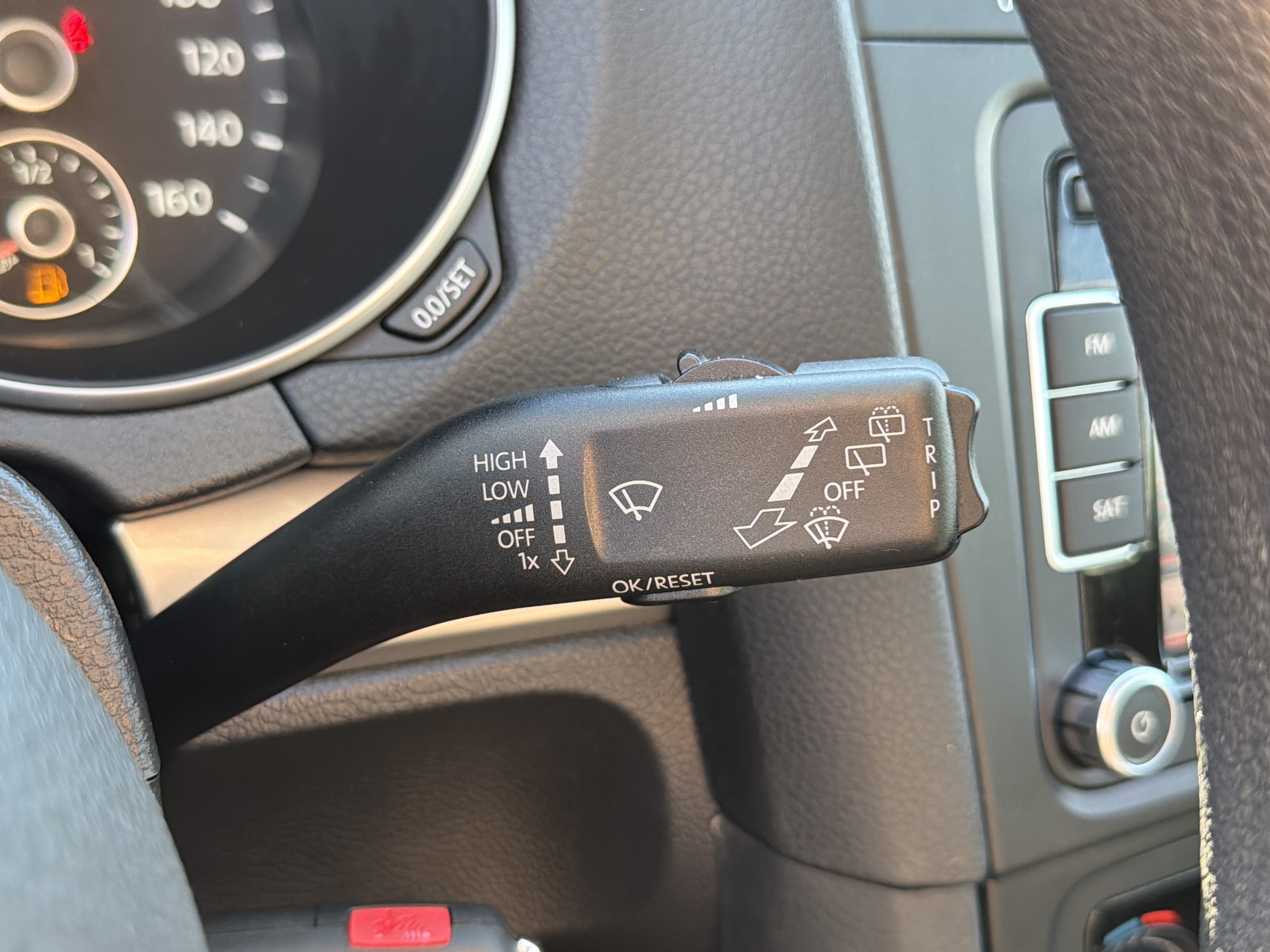 Used 2012 Volkswagen Golf 2-Door FWD image 15