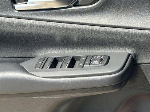 Certified 2025 Toyota Prius AWD image 25