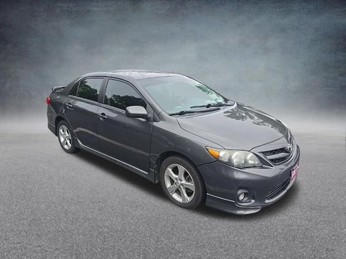 Used 2013 Toyota Corolla S FWD image 9