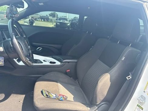Used 2022 Dodge Challenger GT RWD image 23