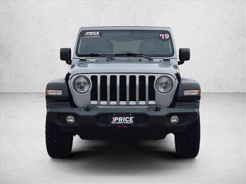 Used 2019 Jeep Wrangler Unlimited Sport S AWD/4WD image 2