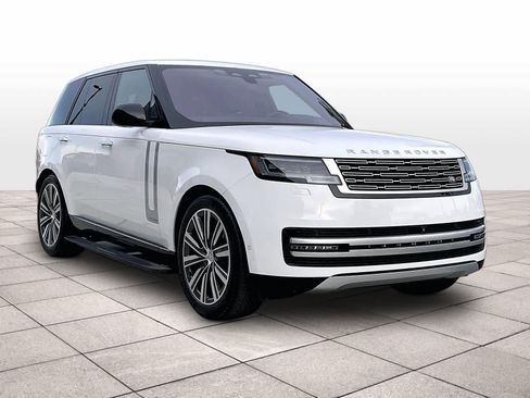 Used 2023 Land Rover Range Rover Autobiography AWD/4WD image 2