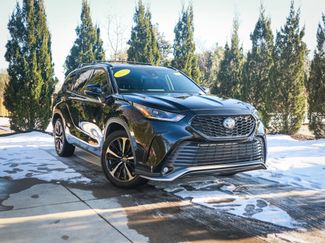 Used 2022 Toyota Highlander XSE video 2