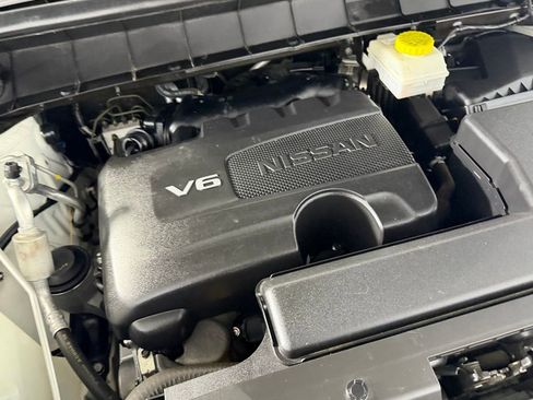 Used 2023 Nissan Pathfinder SL FWD image 32