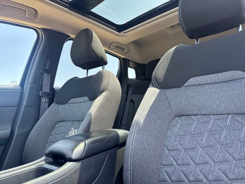 Used 2025 Nissan Kicks SV w/ SV Premium Package FWD image 38