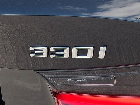 Used 2025 BMW 330i xDrive Sedan AWD/4WD image 37