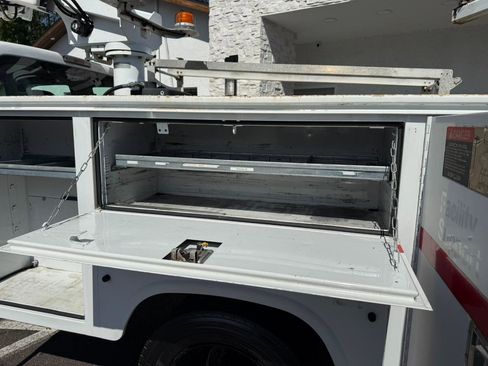 Used 2014 Ford F450 XL w/ Power Equipment Group image 14