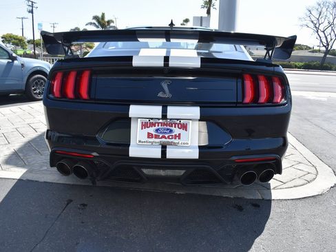 Used 2020 Ford Mustang Shelby GT500 w/ Carbon Fiber Track Pack image 8