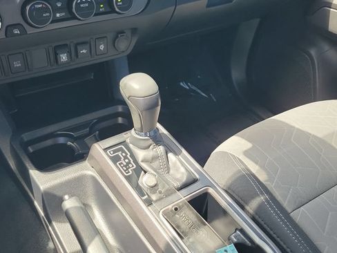 Certified 2023 Toyota Tacoma TRD Off-Road AWD/4WD image 15