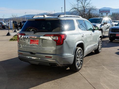 Used 2023 GMC Acadia Denali w/ Denali Ultimate Package image 7