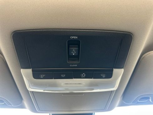 New 2025 Nissan Altima 2.5 SR w/ SR Premium Package image 28