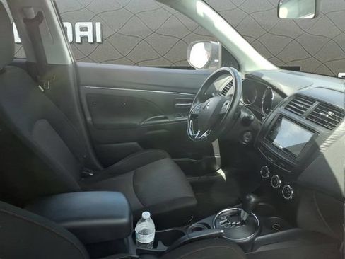 Used 2017 Mitsubishi Outlander Sport ES FWD image 11