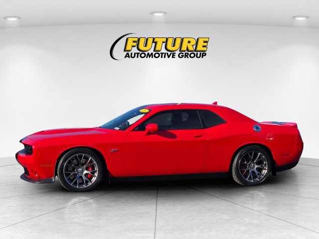 Used 2015 Dodge Challenger SRT w/ Technology Group RWD image 7