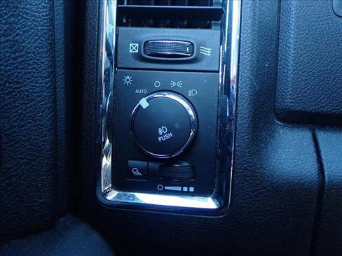 Used 2014 RAM 2500 Laramie w/ Convenience Group image 19