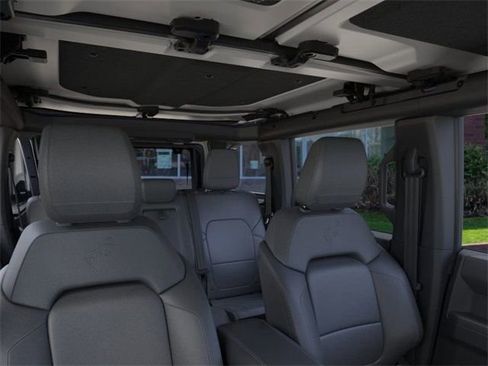 New 2025 Ford Bronco Badlands image 12