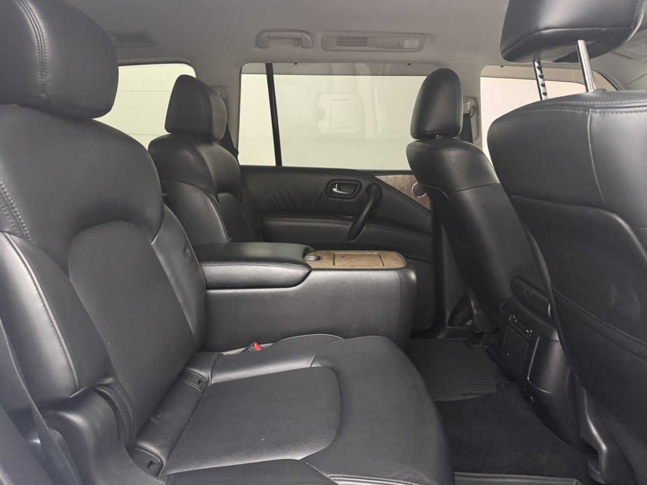 Used 2021 Nissan Armada SL w/ Captain's Chairs Package AWD/4WD image 14