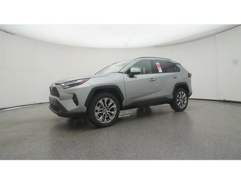 Used 2023 Toyota RAV4 XLE Premium FWD image 23