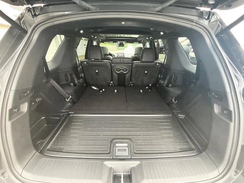 Used 2025 Honda Pilot Black Edition image 9