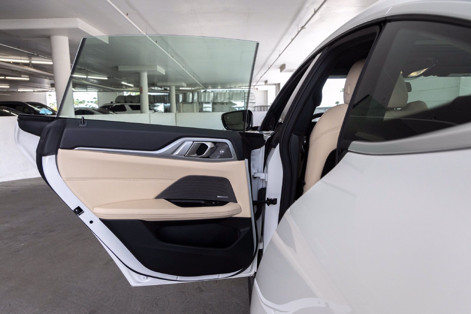 Used 2023 BMW i4 eDrive40 w/ Premium Package RWD image 19