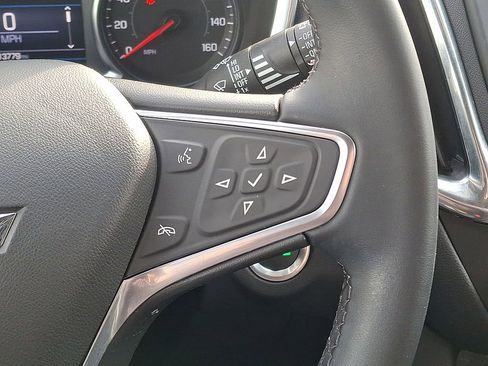 Used 2023 Chevrolet Equinox LT image 22