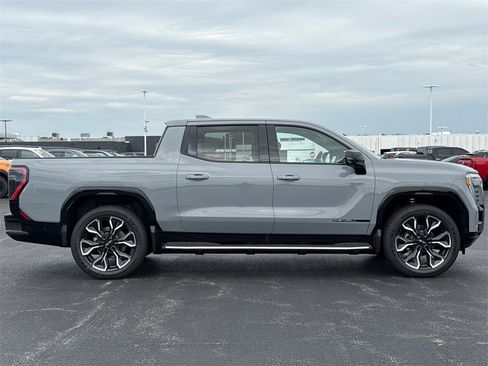 New 2025 GMC Sierra EV Denali image 9