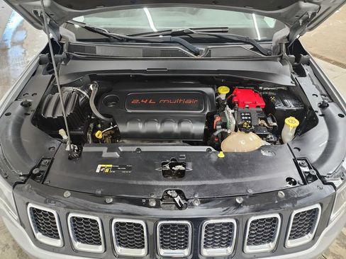 Used 2020 Jeep Compass Latitude w/ Cold Weather Group image 35