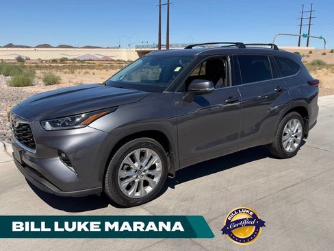 Used 2024 Toyota Highlander Limited FWD image 1