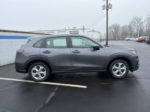 Certified 2023 Honda HR-V LX image 6