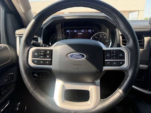 Used 2024 Ford Expedition Max XLT AWD/4WD image 33
