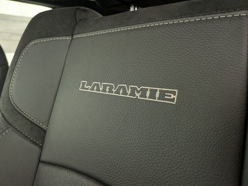 New 2026 RAM 2500 Laramie AWD/4WD image 17