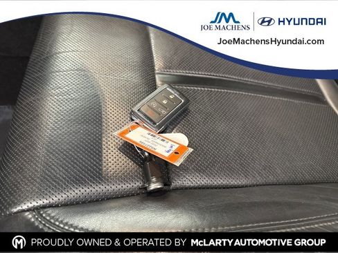 Used 2022 Jeep Wagoneer Series III w/ Convenience Group I image 32