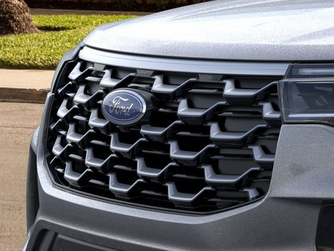 New 2026 Ford Explorer Platinum RWD image 34