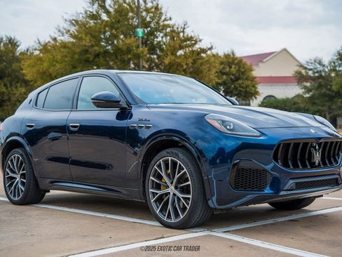 Used 2023 Maserati Grecale Modena image 12