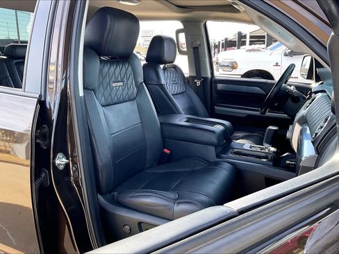Used 2021 Toyota Tundra Platinum image 9