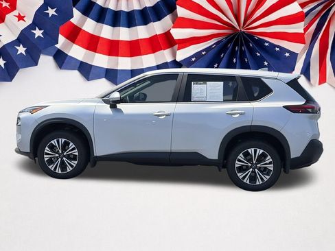 Certified 2023 Nissan Rogue SV FWD image 2