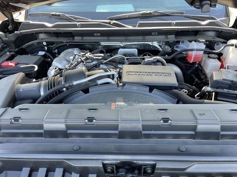 New 2025 GMC Sierra 2500 SLT w/ SLT Premium Package AWD/4WD image 28