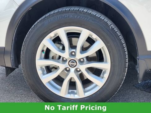 Used 2021 Nissan Rogue Sport SV w/ Technology Package FWD image 8