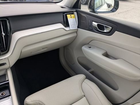New 2026 Volvo XC60 B5 Ultra w/ Protection Package Premier AWD/4WD image 18