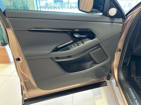 New 2025 Land Rover Range Rover Evoque Dynamic SE image 20