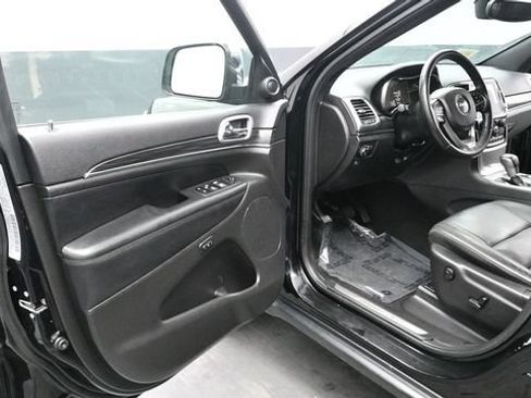 Used 2019 Jeep Grand Cherokee Limited AWD/4WD image 29