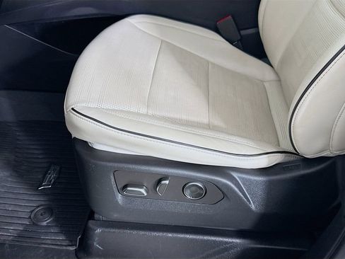 Used 2021 Cadillac Escalade ESV Sport w/ Driver Assist Tech Package image 19