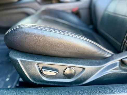 Used 2020 Ford Mustang Premium image 26