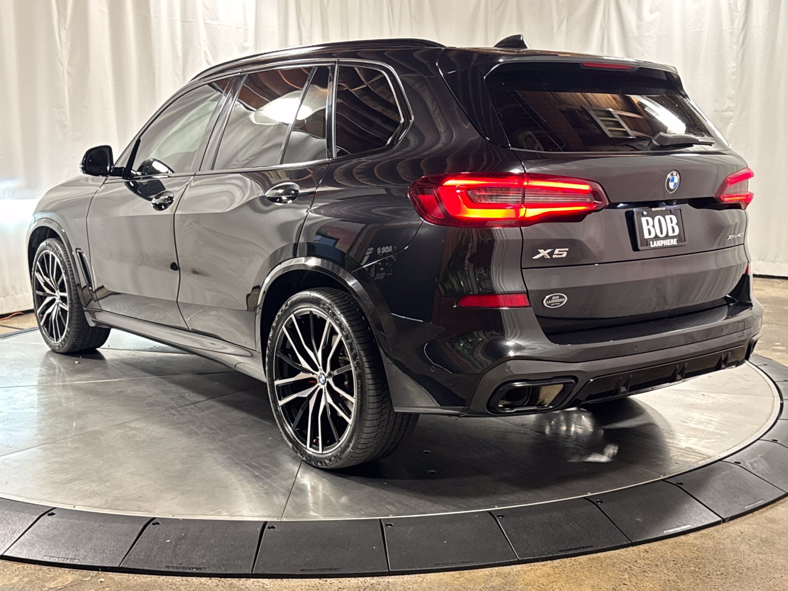 Used 2023 BMW X5 xDrive40i w/ M Sport Package AWD/4WD image 9