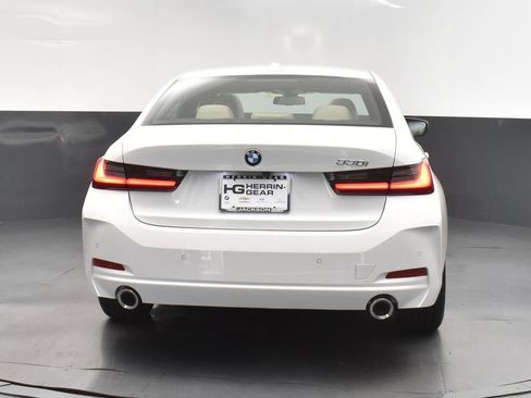 Used 2026 BMW 330i Sedan w/ Convenience Package RWD image 7
