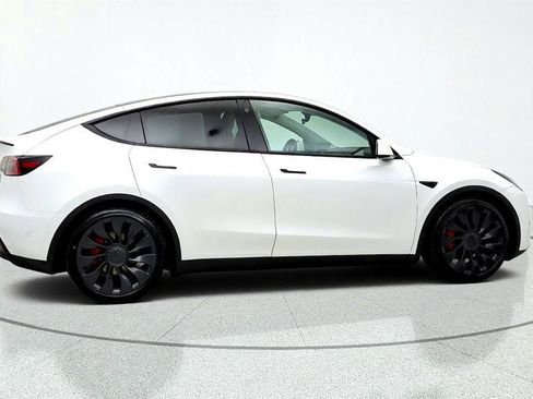 Used 2022 Tesla Model Y Performance AWD/4WD image 4