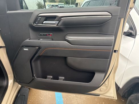 Used 2023 GMC Sierra 1500 AT4 w/ Technology Package image 30