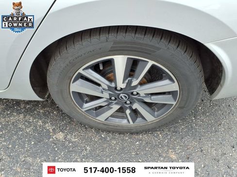 Used 2024 Nissan Versa SV FWD image 11