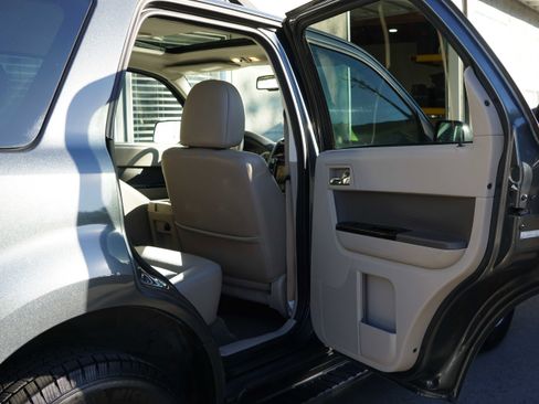 Used 2009 Ford Escape Limited image 26