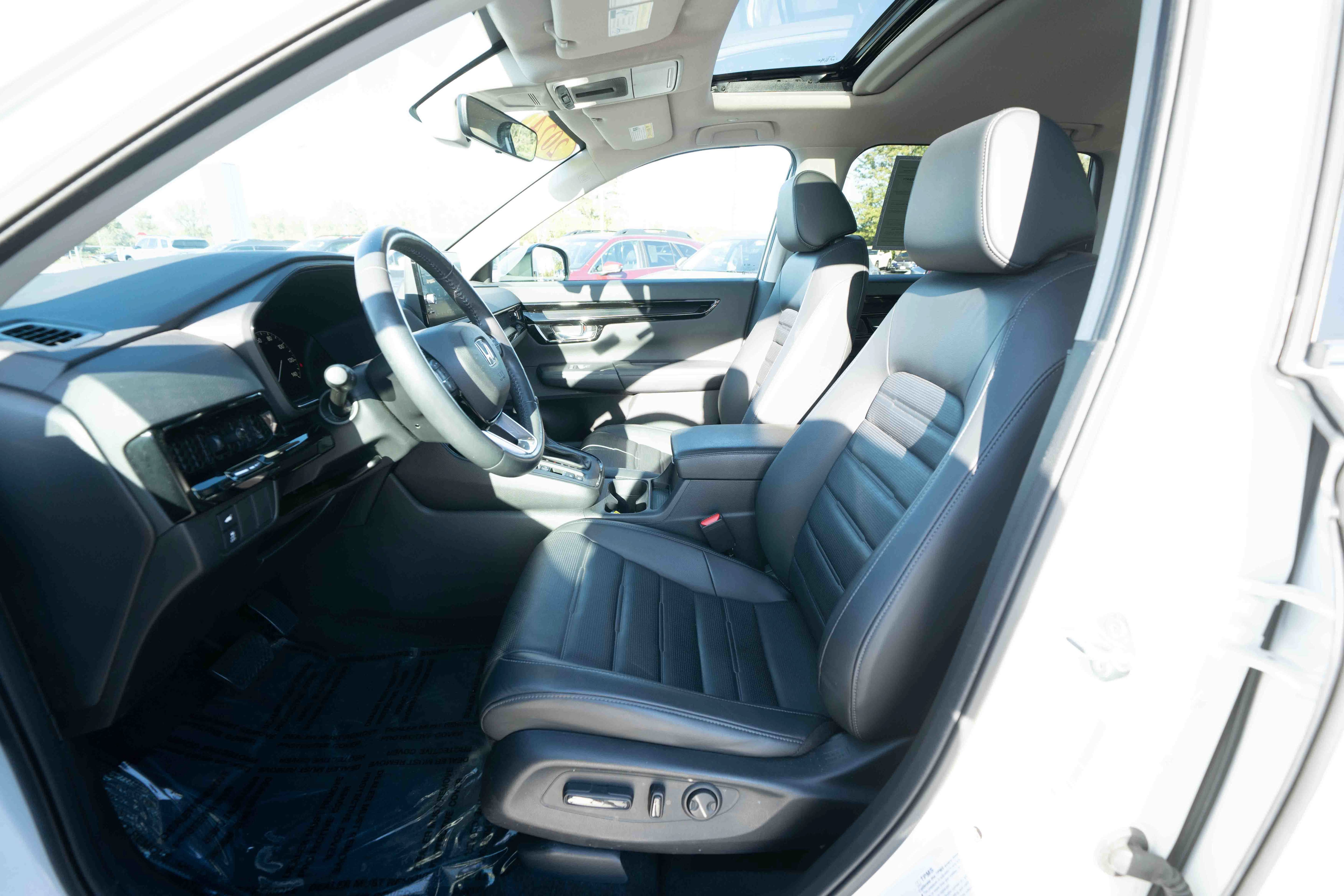 Used 2024 Honda CR-V EX-L image 9