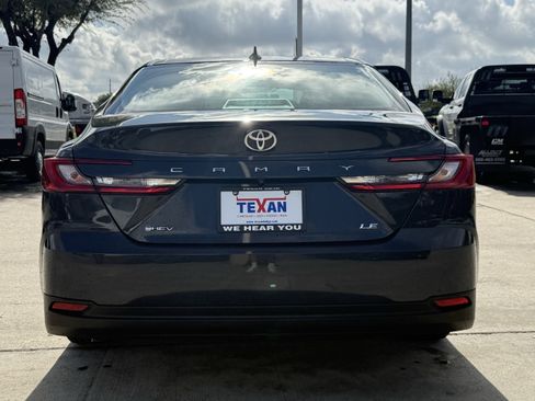Used 2025 Toyota Camry LE image 6